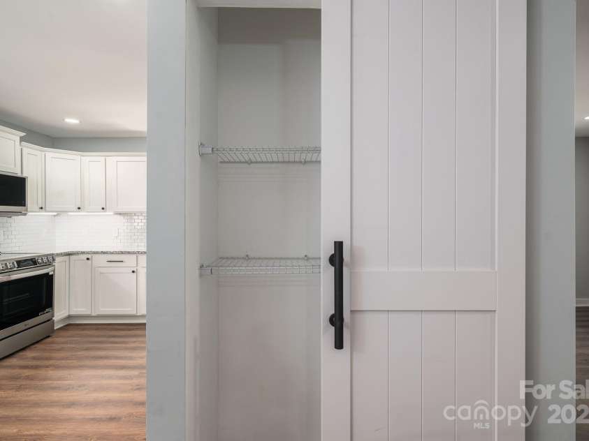 606 Mauney Avenue, Kings Mountain, NC 28086.  MLS# CAR4287691, YatesRealty ID 33460. 