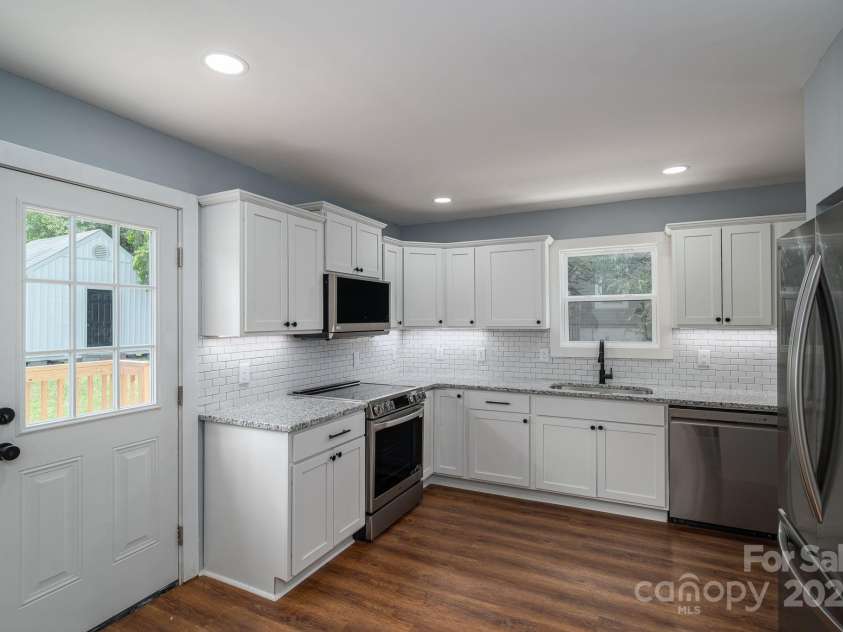 606 Mauney Avenue, Kings Mountain, NC 28086.  MLS# CAR4287691, YatesRealty ID 33460. 