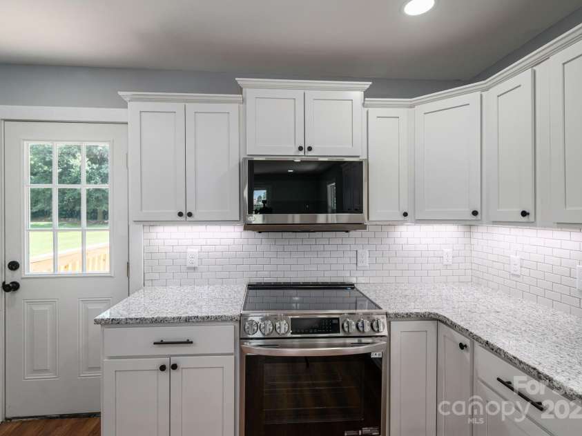 606 Mauney Avenue, Kings Mountain, NC 28086.  MLS# CAR4287691, YatesRealty ID 33460. 