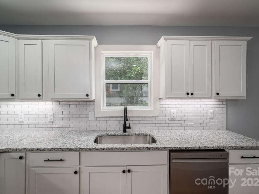 606 Mauney Avenue, Kings Mountain, NC 28086.  MLS# CAR4287691, YatesRealty ID 33460. 