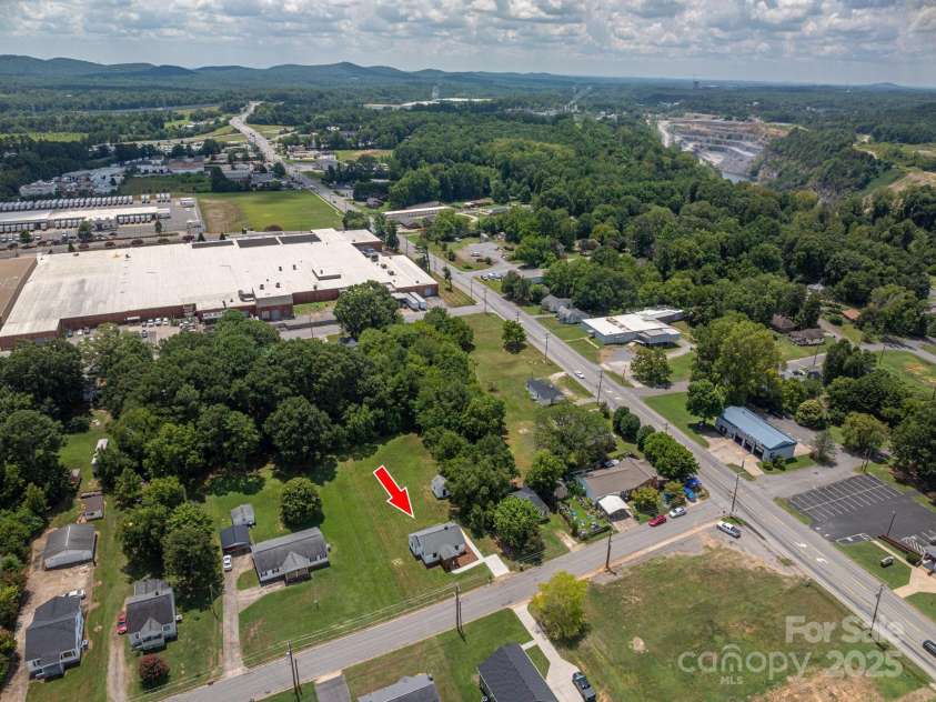 606 Mauney Avenue, Kings Mountain, NC 28086.  MLS# CAR4287691, YatesRealty ID 33460. 