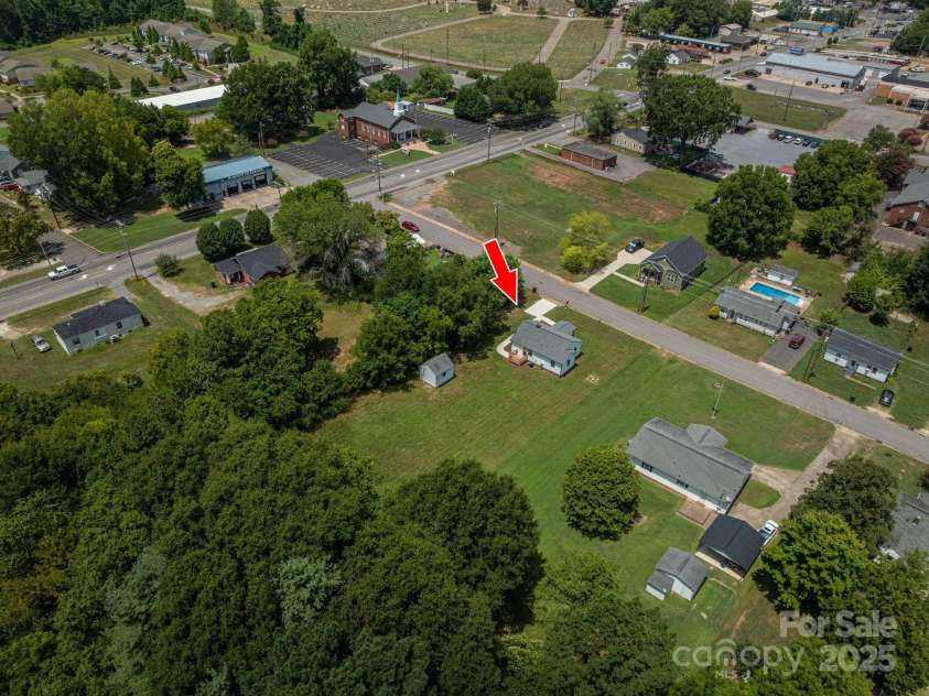 606 Mauney Avenue, Kings Mountain, NC 28086.  MLS# CAR4287691, YatesRealty ID 33460. 