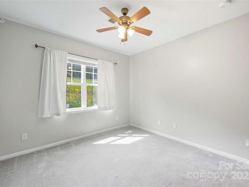 4813 Samuel Pinckney Drive, Belmont, NC 28012.  MLS# CAR4287361, YatesRealty ID 33462. Main level bedroom
