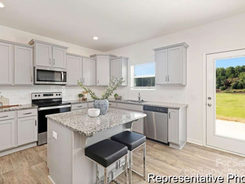 188 Parkmont Drive, Troutman, NC 28166.  MLS# CAR4294279, YatesRealty ID 33463. 