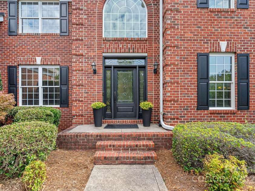 10434 Devonshire Drive, Huntersville, NC 28078.  MLS# CAR4285725, YatesRealty ID 33464. 