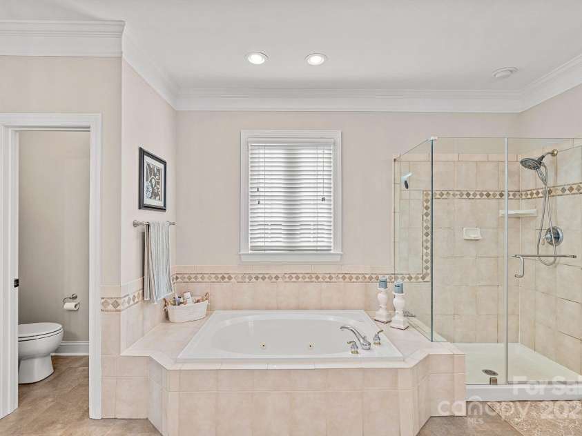 10434 Devonshire Drive, Huntersville, NC 28078.  MLS# CAR4285725, YatesRealty ID 33464. 