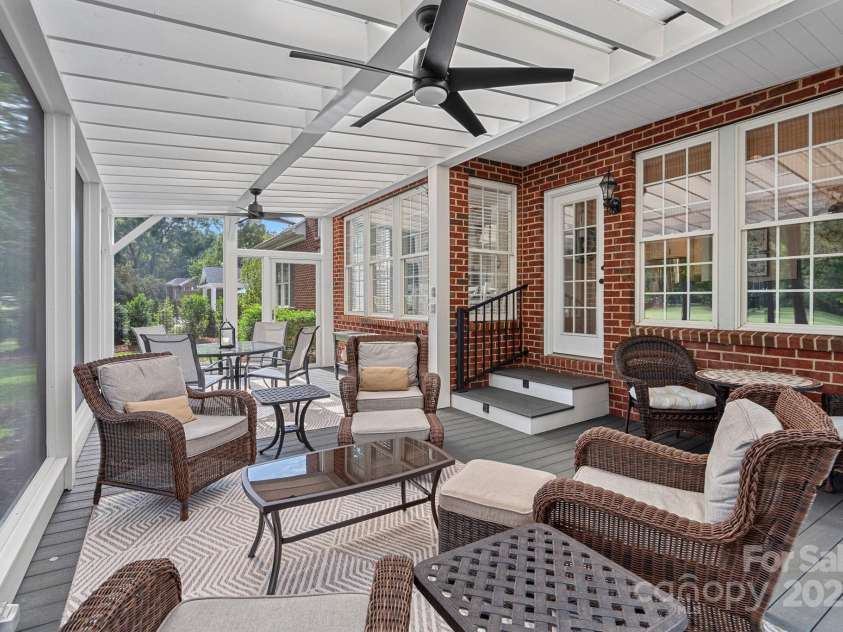10434 Devonshire Drive, Huntersville, NC 28078.  MLS# CAR4285725, YatesRealty ID 33464. 