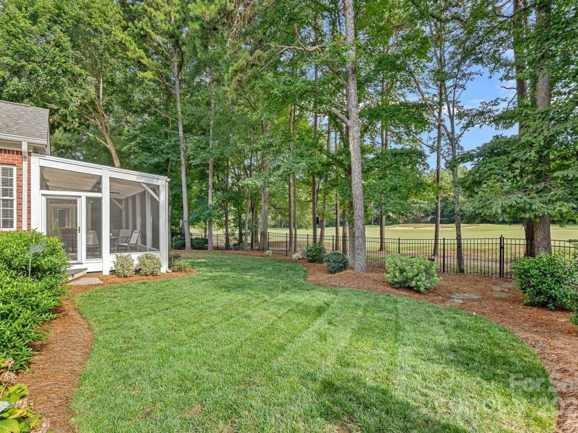 10434 Devonshire Drive, Huntersville, NC 28078.  MLS# CAR4285725, YatesRealty ID 33464. 