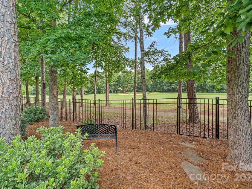 10434 Devonshire Drive, Huntersville, NC 28078.  MLS# CAR4285725, YatesRealty ID 33464. 