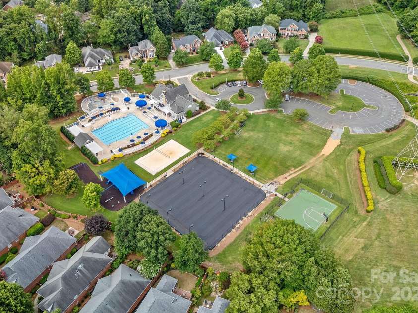 10434 Devonshire Drive, Huntersville, NC 28078.  MLS# CAR4285725, YatesRealty ID 33464. 
