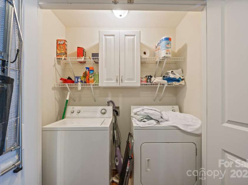 949 Evergreen Lane, Rock Hill, SC 29730.  MLS# CAR4291415, YatesRealty ID 33465. 