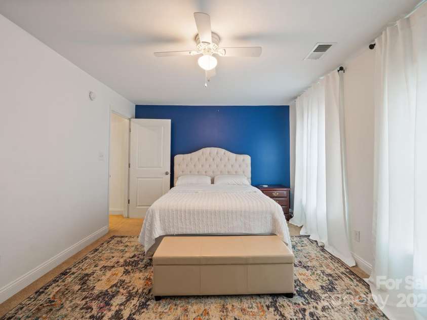 949 Evergreen Lane, Rock Hill, SC 29730.  MLS# CAR4291415, YatesRealty ID 33465. 