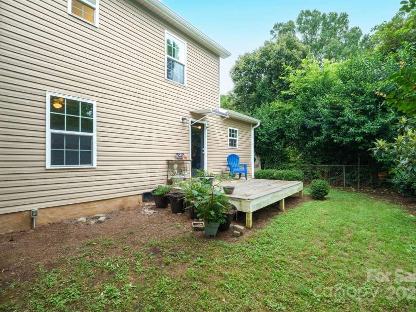 949 Evergreen Lane, Rock Hill, SC 29730.  MLS# CAR4291415, YatesRealty ID 33465. 