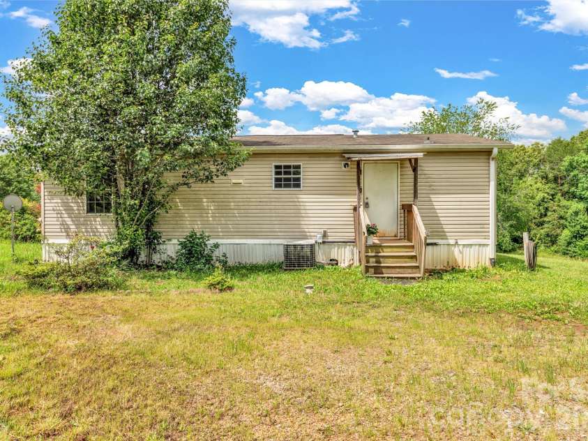 12 Green Cove Lane, Alexander, NC 28701.  MLS# CAR4397427, YatesRealty ID 33466. 