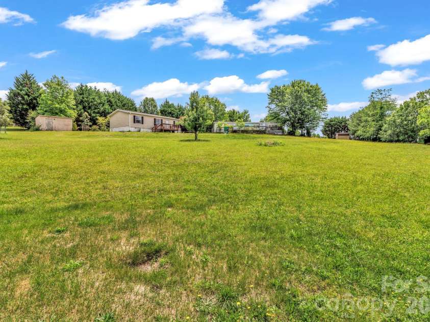 12 Green Cove Lane, Alexander, NC 28701.  MLS# CAR4397427, YatesRealty ID 33466. 