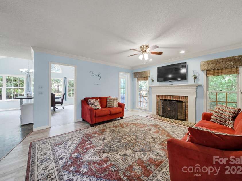 1904 Steeplechase Drive, Rock Hill, SC 29732.  MLS# CAR4289173, YatesRealty ID 33467. 