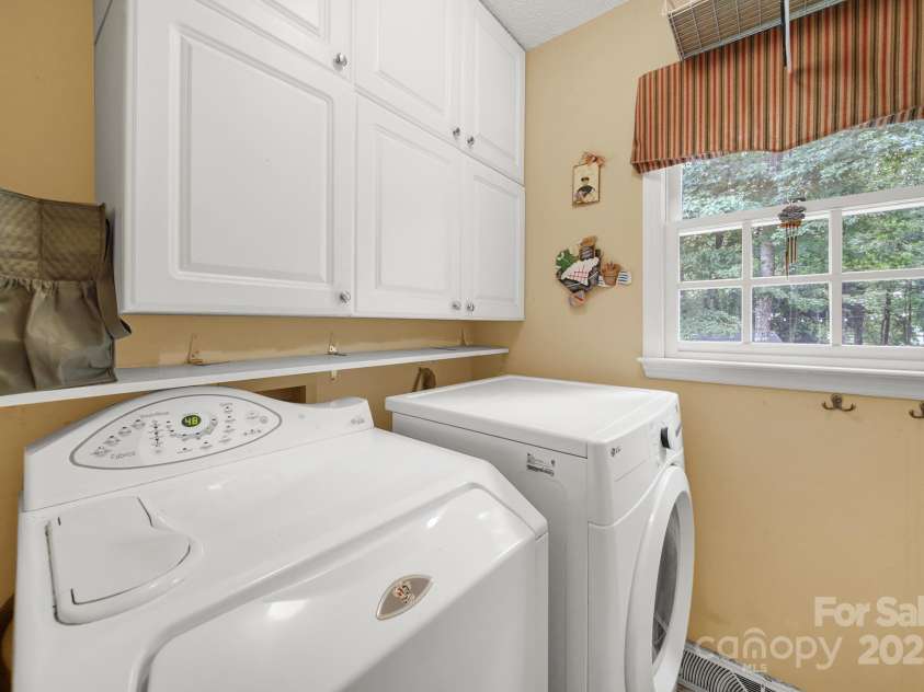 1904 Steeplechase Drive, Rock Hill, SC 29732.  MLS# CAR4289173, YatesRealty ID 33467. 