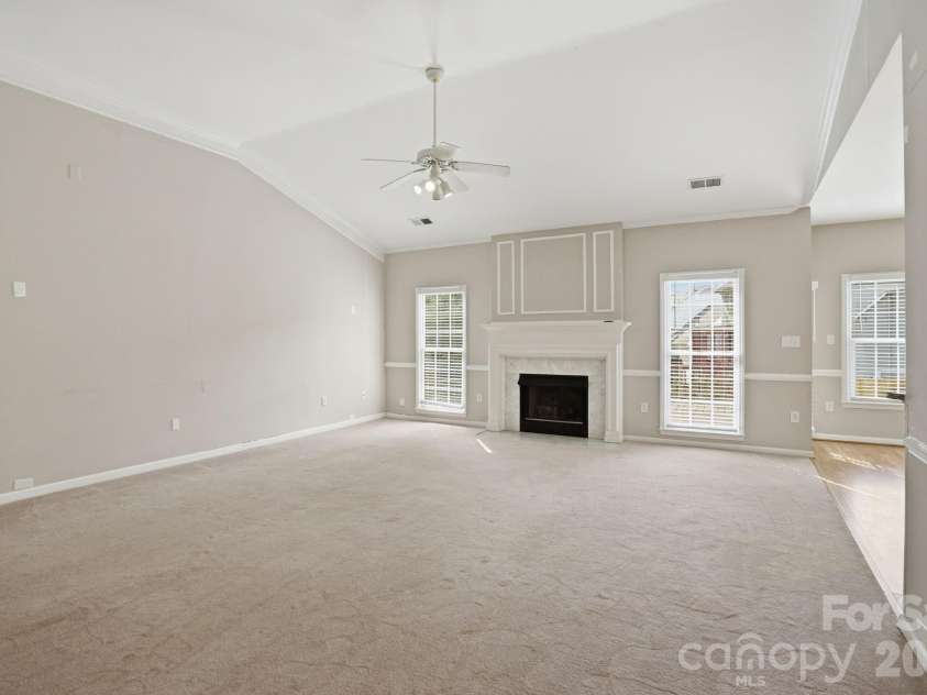 15733 Berryfield Street, Huntersville, NC 28078.  MLS# CAR4359638, YatesRealty ID 33468. 