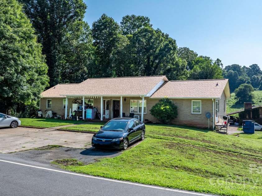 805 Old Nc 18 Highway, Morganton, NC 28655.  MLS# CAR4294667, YatesRealty ID 33469. 