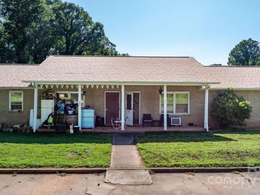 805 Old Nc 18 Highway, Morganton, NC 28655.  MLS# CAR4294667, YatesRealty ID 33469. 