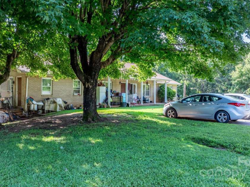 805 Old Nc 18 Highway, Morganton, NC 28655.  MLS# CAR4294667, YatesRealty ID 33469. 