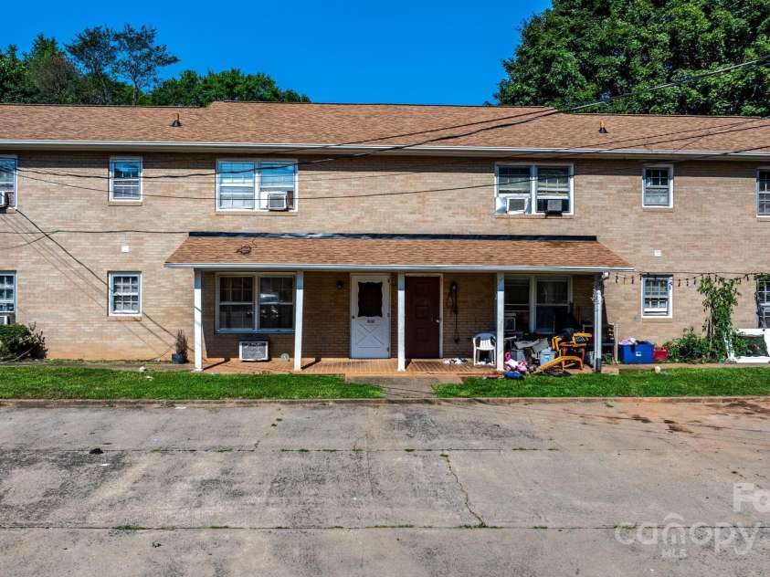 805 Old Nc 18 Highway, Morganton, NC 28655.  MLS# CAR4294667, YatesRealty ID 33469. 