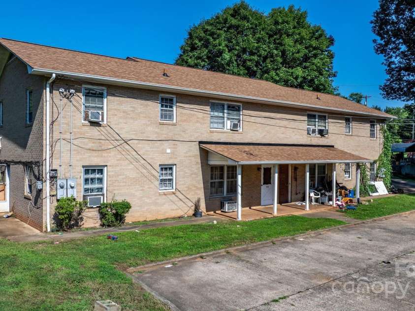 805 Old Nc 18 Highway, Morganton, NC 28655.  MLS# CAR4294667, YatesRealty ID 33469. 