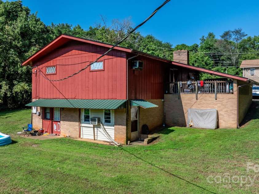 805 Old Nc 18 Highway, Morganton, NC 28655.  MLS# CAR4294667, YatesRealty ID 33469. 
