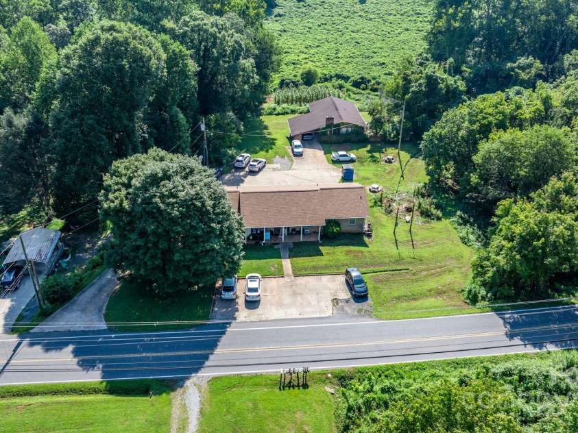 805 Old Nc 18 Highway, Morganton, NC 28655.  MLS# CAR4294667, YatesRealty ID 33469. 