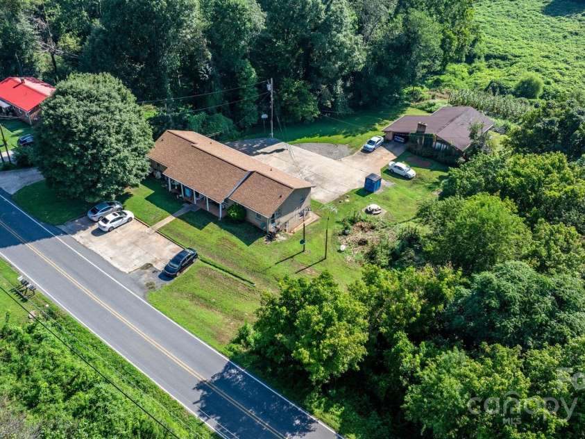 805 Old Nc 18 Highway, Morganton, NC 28655.  MLS# CAR4294667, YatesRealty ID 33469. 