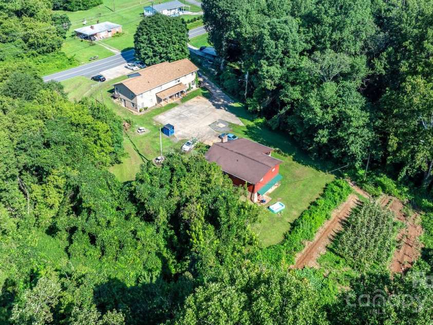 805 Old Nc 18 Highway, Morganton, NC 28655.  MLS# CAR4294667, YatesRealty ID 33469. 