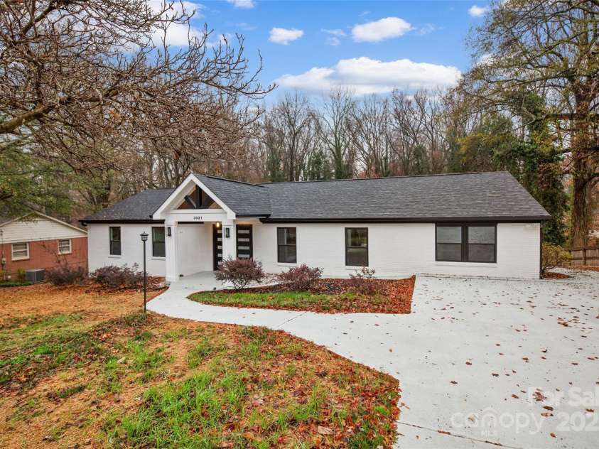 3021 Whitson Road, Gastonia, NC 28054.  MLS# CAR4328562, YatesRealty ID 3347. 
