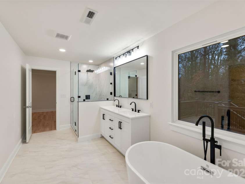 3021 Whitson Road, Gastonia, NC 28054.  MLS# CAR4328562, YatesRealty ID 3347. 