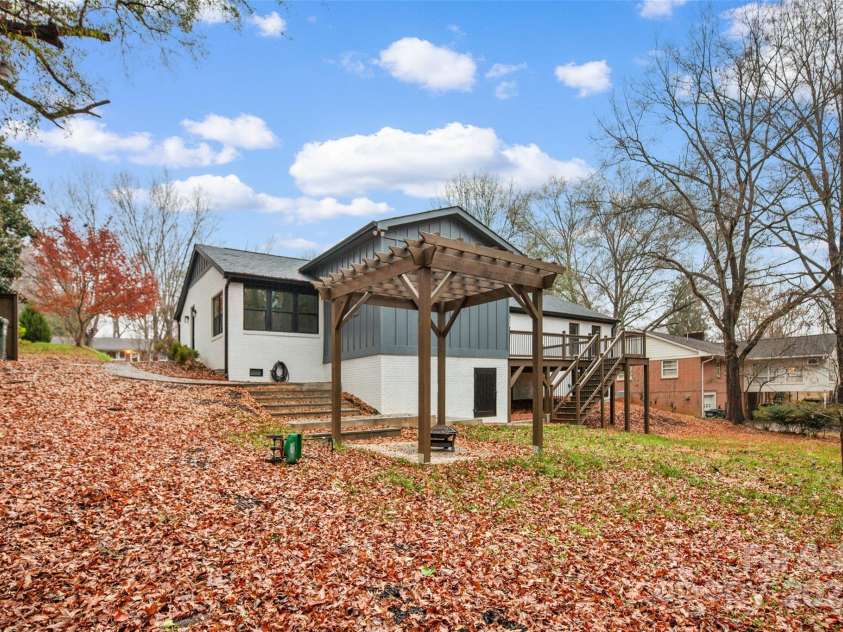 3021 Whitson Road, Gastonia, NC 28054.  MLS# CAR4328562, YatesRealty ID 3347. 