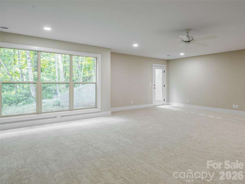 281 Carriage Crest Drive, Hendersonville, NC 28791.  MLS# CAR4290904, YatesRealty ID 33470. 