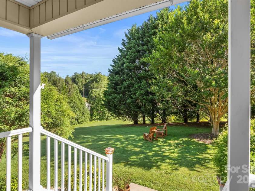 2807 Hollybrook Lane, Morganton, NC 28655.  MLS# CAR4283495, YatesRealty ID 33472. 