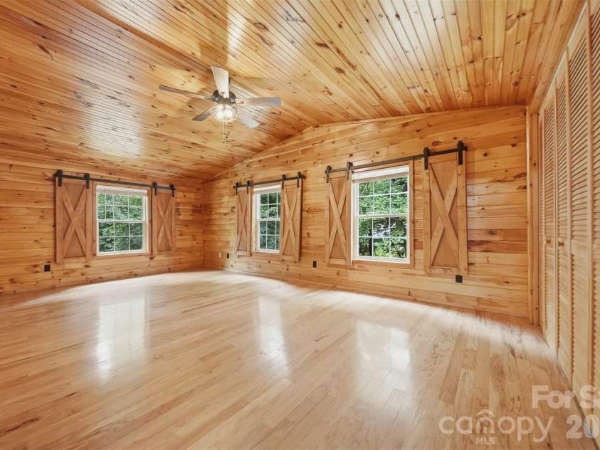 408 Birch Circle Drive, Hudson, NC 28638.  MLS# CAR4392790, YatesRealty ID 33472. 