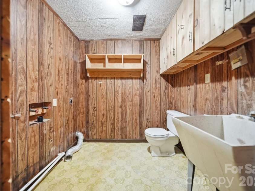 408 Birch Circle Drive, Hudson, NC 28638.  MLS# CAR4392790, YatesRealty ID 33472. 