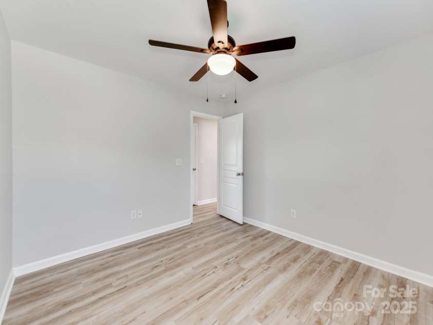 15 Wright Street, Rock Hill, SC 29730.  MLS# CAR4245492, YatesRealty ID 33473. 