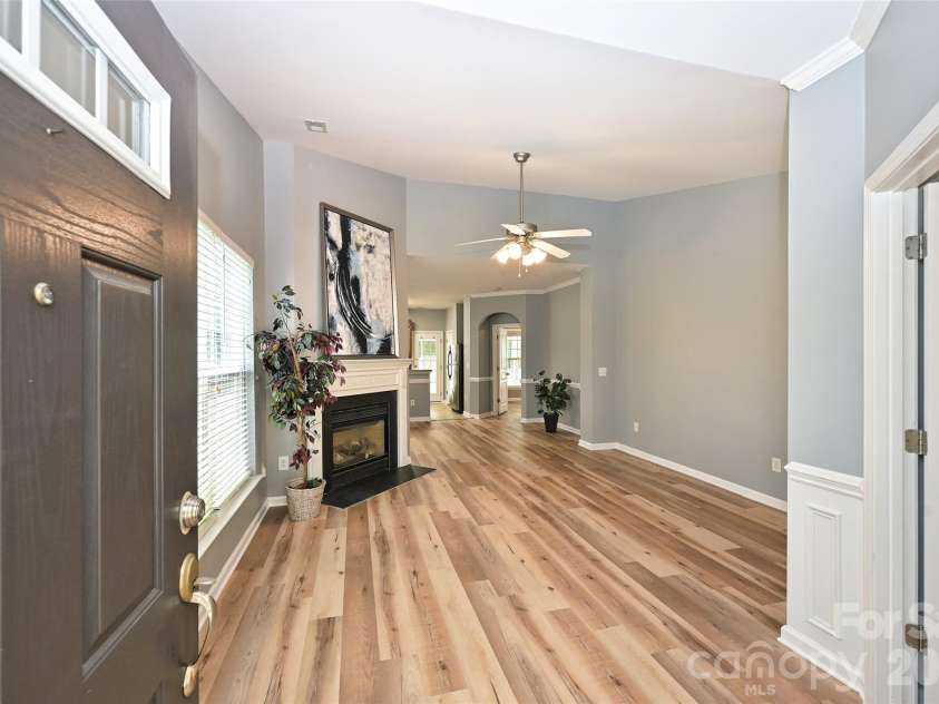 1549 Hammond Drive, Matthews, NC 28104.  MLS# CAR4395649, YatesRealty ID 33473. 