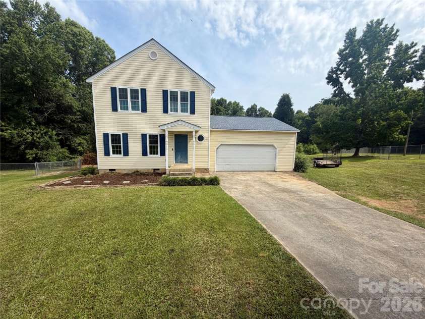 7126 Windsong Way, Wingate, NC 28174.  MLS# CAR4398067, YatesRealty ID 33474. 