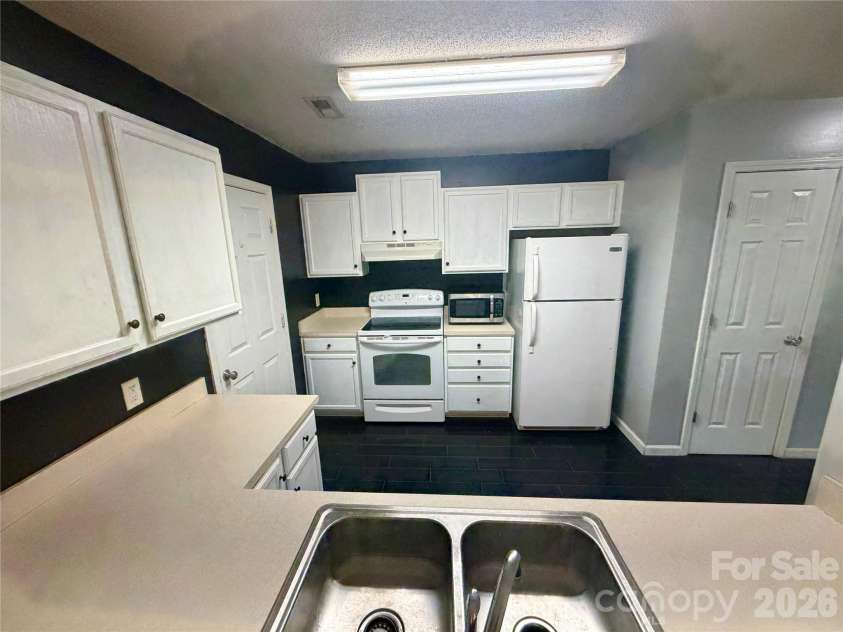 7126 Windsong Way, Wingate, NC 28174.  MLS# CAR4398067, YatesRealty ID 33474. 