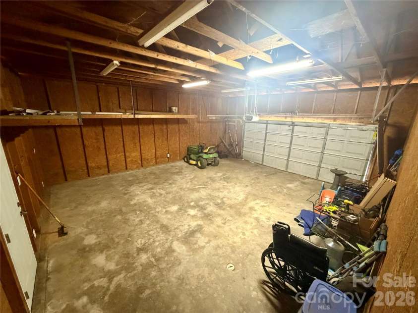 7126 Windsong Way, Wingate, NC 28174.  MLS# CAR4398067, YatesRealty ID 33474. Huge Garage