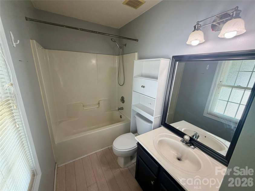 7126 Windsong Way, Wingate, NC 28174.  MLS# CAR4398067, YatesRealty ID 33474. Primary Bathroom