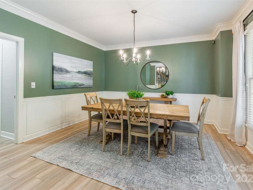 10009 Devonshire Drive, Huntersville, NC 28078.  MLS# CAR4292222, YatesRealty ID 33475. Dining Room