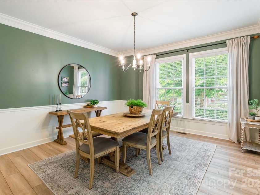 10009 Devonshire Drive, Huntersville, NC 28078.  MLS# CAR4292222, YatesRealty ID 33475. Dining Room