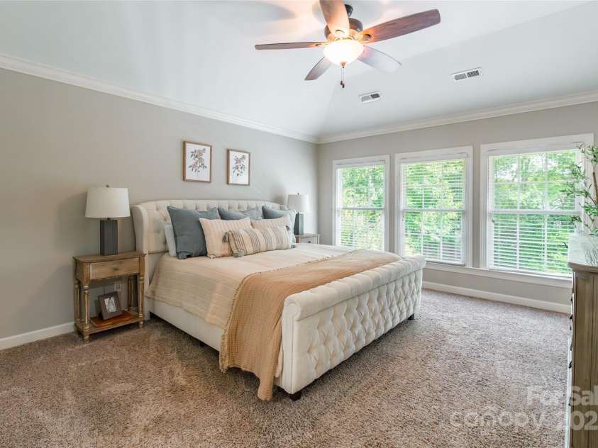 10009 Devonshire Drive, Huntersville, NC 28078.  MLS# CAR4292222, YatesRealty ID 33475. Primary Bedroom w/trey ceilings