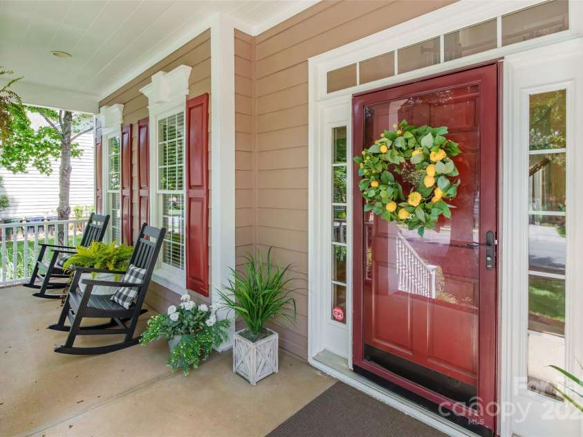 10009 Devonshire Drive, Huntersville, NC 28078.  MLS# CAR4292222, YatesRealty ID 33475. Relax on Front Porch