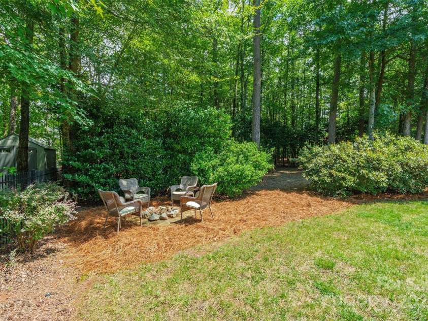 10009 Devonshire Drive, Huntersville, NC 28078.  MLS# CAR4292222, YatesRealty ID 33475. Trees for privacy