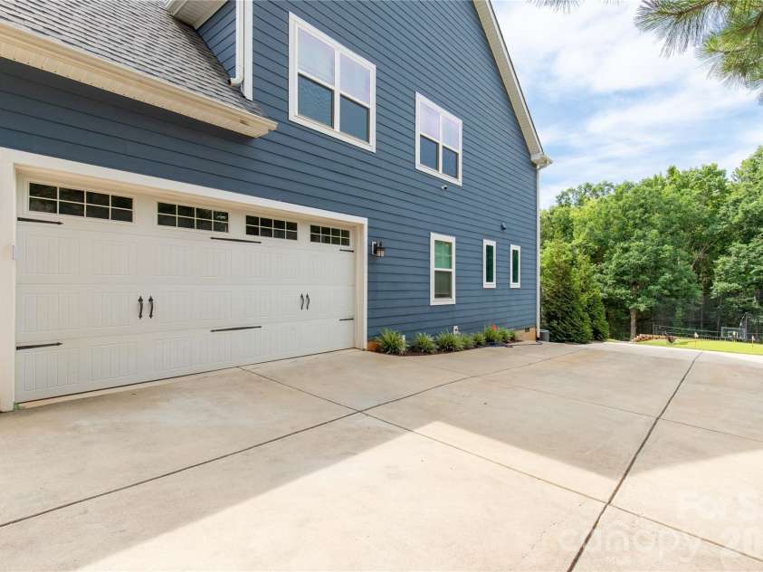 378 Squirrel Lane, Clover, SC 29710.  MLS# CAR4397579, YatesRealty ID 33475. 